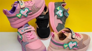 کتونی دخترانه بچه گانه درکرج گوهردشت