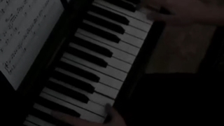 میخوام یک آهنگ بخونم که فقط مال ما باشه ،اما برای قلب دیگه ای تمام آوازها رو خوندم :)