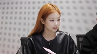 نظر جنی و لیسا درمورد گروه جدید وای جی