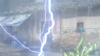 و خدایی که از شدت وجود و حضور بیش از حدش ناپیداست