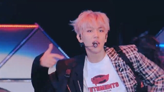 سولو استیج آهنگ Ring Ring Ring از بکهیون در ژاپن