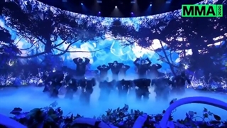 اجرای محشر اهنگ black swan از  BTS