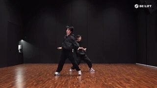 پرکتیس اجرای "Black swan" از "sunghoon-enhypen" و"jun hwan cha"