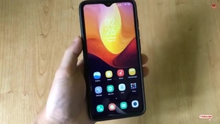 How to play 4 videos at the same time in any Android smartphones ?