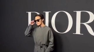 جیهوپ و جیمین در فرش قرمز فشن‌شوی زمستانه برند دیور