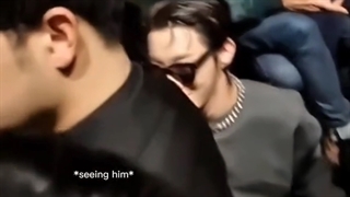 جیمین دیروز حواسش به جای هوبی بود که فقط اون بیاد اونجا بشینه