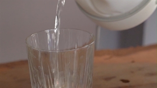 کتری برقی سیلیکونی تاشو مسافرتی HL-808