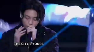 نمیدونم بخندم یا گریه کنم:((