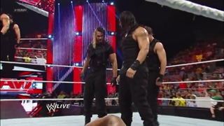 مسابقه Kofi Kingston & The Usos vs. The Shield: Raw, May 6, 2013