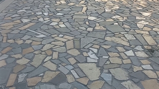 کفسازی لاشه سنگ_موزاییک درجا-اجرای لاشه سنگ۰۹۳۳۴۲۵۶۵۶۰