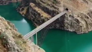 #ببینید و لذت ببرید  اینجا چین یا ژاپن نیست! اینجا ایران زیباست توضیحات در کپشن