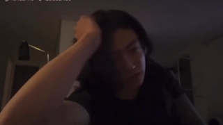 ♡لایو جئون کوک♡ اگه دوست داری ویدیو های دیگه از لایو جئون کوک رو ببینی مثل خوندن آهنگ بلک پینک توسط کوک پس بیا چنل