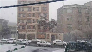 بارش برف شدید در تهران امروز ۲۰ بهمن ۱۴۰۱