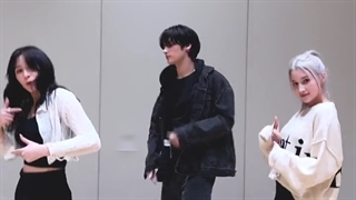 چالش دنس "sugar rush ride" از هیونینگ فمیلی