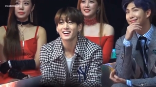 واکنش جانگکوک به دنس لیسا+کپشن