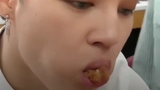 غذا خوردن بی تی اس VS کیپاپ