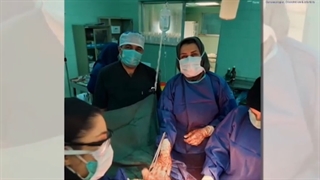 جراحی میومکتومی ( برداشتن حدود ۳۰ فیبروم از رحم خانم ۴۰ ساله )