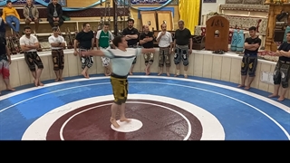 چرخ تیز مهرداد فیض حری قهرمان دوره مسابقات  چرخ تیز و چرخ چمنی کشور