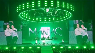 کات اجرای "drive" از "leeknow, bang chan" گروه "stray kids" در روز دوم کنسرت اخیرشون در ملبورن