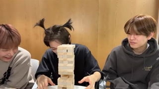 لایو استری کیدز (فلیکس سونگمین و آی ان)♡♡ با زیرنویس فارسی آنلاین♡♡ در تاریخ2023/1/5♡♡