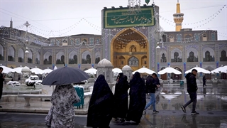 نماهنگ نگاهم کن