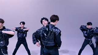 اجرای ویژه گروه K برنامه بویز پلنت با آهنگ Back Door از استری کیدز در چوم استدیو