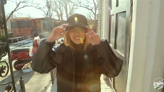 موزیک ویدیو فرزاد امیدی به نام چمدون