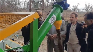 نصب و راه اندازی ماشین خاک پرکن نهالستان تیداپارس