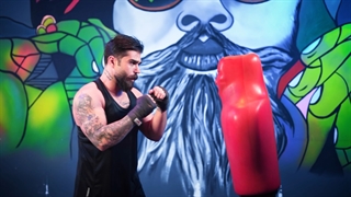 سرویس آسمان آبی میزبان فا راهی برای پیشرفت سریع کسب و کارها