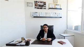 این خودکار را به من بفروش!