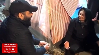 ببینید | شوخی‌ پیرزن شیرین‌زبان اهل خوی با احسان علیخانی