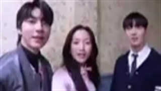 شیطنت های چا اون وو موقع سلفی گرفتن