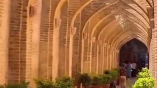 کلمه آزادی فقط بهانست