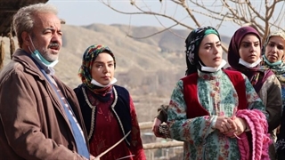 کنایه سنگین سریال «نون‌خ» به پارتی‌بازی مدیران در اخراج و استخدام نیروهایشان