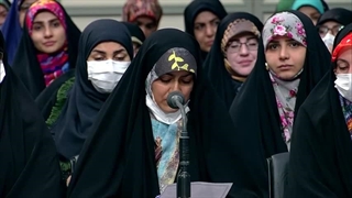 شعرخوانی خانم فائزه زرافشان در دیدار رمضانی با رهبر معظم انقلاب ۱۴۰۲/۰۱/۱۶