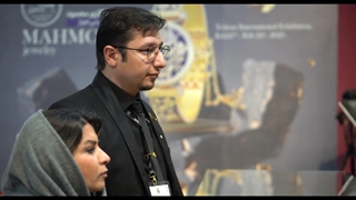 حضور جریء لذهب محمود مناکاری فی معرض طهران الدولی الرابع عشر للذهب والمجوهرات