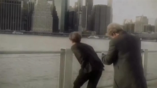 چطور بدون این خنده ها زندع بمونیم اخه T_T زودی برگرد جیهوپ عزیز