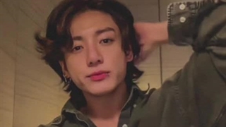 کوکی این اهنگ ترند رو خوند(⊙_☉)+کپشن