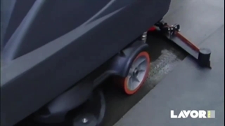 معرفی سه دستگاه مکانیزه ایتالیایی برای نظافت آسان کارخانه ها