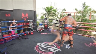 [MMA] تمرین با مربی "مانک" معروف و افسانه ای، مربی "گایی"