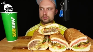 ASMR Subway Sandwiches essen 