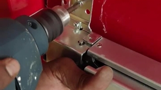 نصب دستگیره انتی پنیک تاچ درب ضد حریق