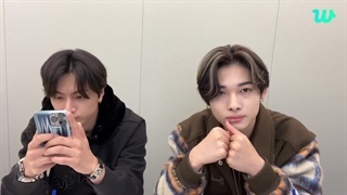 ویورس لایو جی و نیکی "(ایموجی پوکرفیس درحال محو شدن)" با زیرنویس فارسی