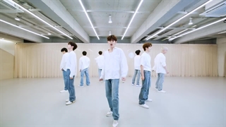 پرکتیس اهنگ ° Here I am ° . واییییییییییی پسرام چقدر دارن پیشرفت میکنن (: !