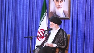 رهبر معظم انقلاب : چالش هزینه اش کمتر از سازش است - چالش عقلایی