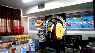 عروسک تنپوش وودی در جشن مدرسه