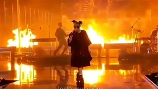 اون شیطون رو تو تیم خودش میخواد 