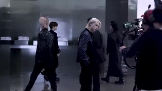 پشت صحنه موزیک ویدیو استری کیدز"(GET LIT)"+زیرنویس فارسی