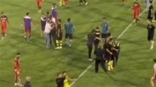 مشت‌های بی‌رحمانه نیکبخت واحدی بر صورت عکاس!