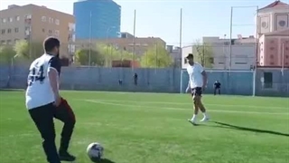 دفاع خفن رونالد آرائوخو مقابل بازیکنان نمایشی!